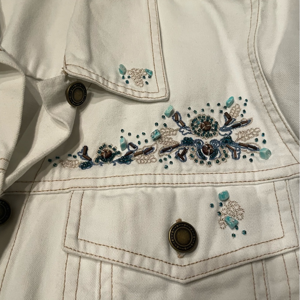 Denim&Co Elegant White Embroidered Jean Jacket - Picture 5 of 6